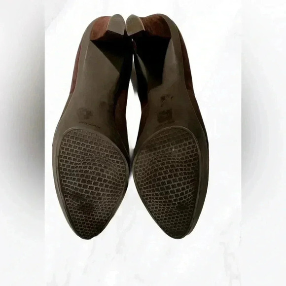 Like new Stuart Weitzman “bando” chocolate suede platform leather heels 8 - Picture 4 of 4